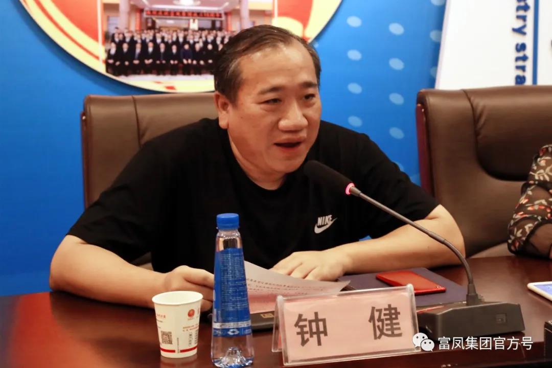 国产午夜麻豆影院在线观看集团