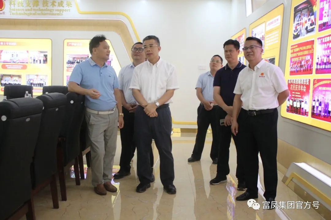 国产午夜麻豆影院在线观看集团