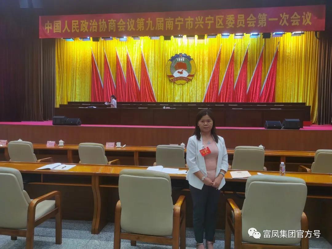国产午夜麻豆影院在线观看集团